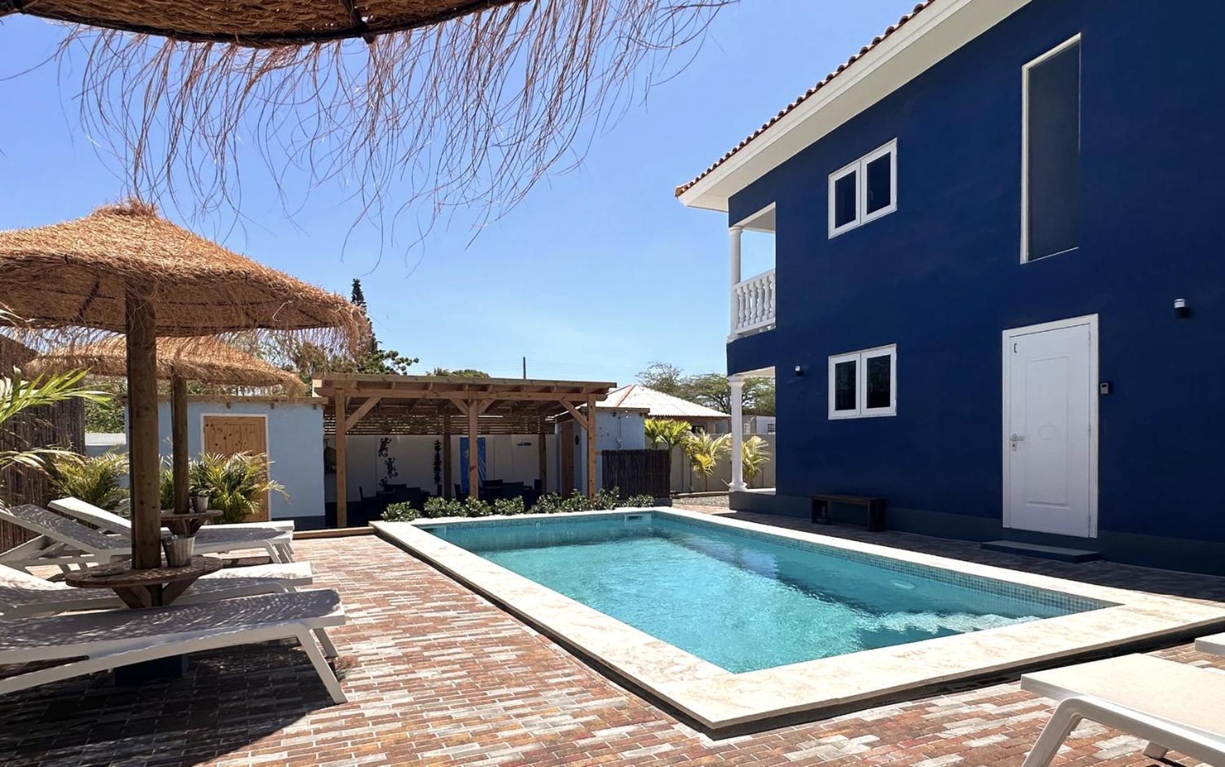 Tiki Blou - Mini Resort Centraal Gelegen Tussen Mambo Beach & Jan Thiel Willemstad Eksteriør billede