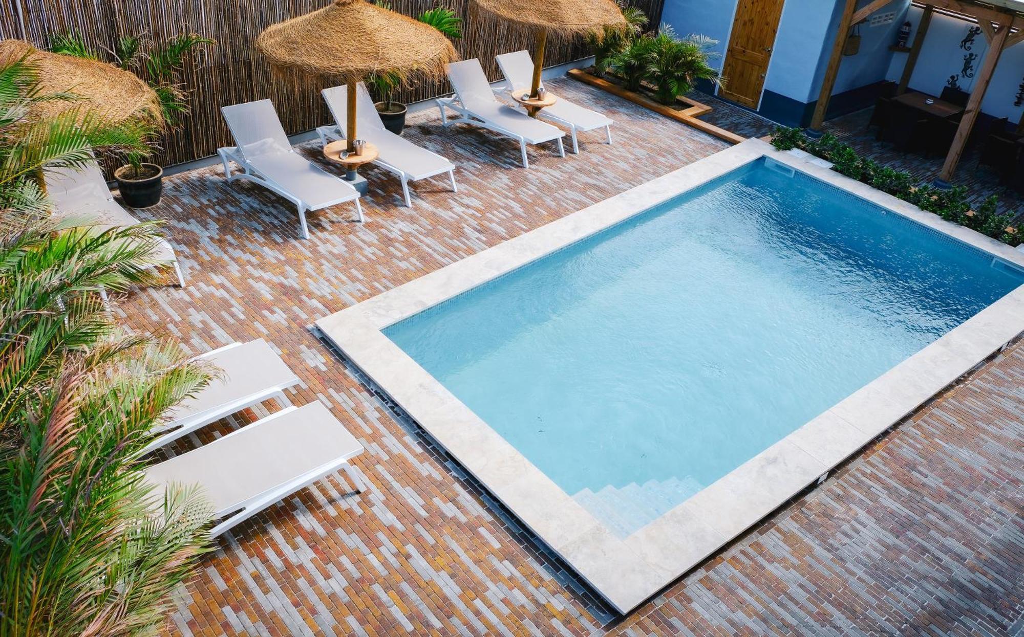 Tiki Blou - Mini Resort Centraal Gelegen Tussen Mambo Beach & Jan Thiel Willemstad Eksteriør billede